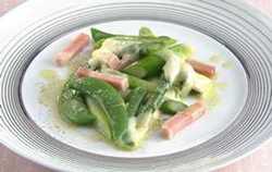 アスパラとチーズの黒コショウ風味の出来上がり写真